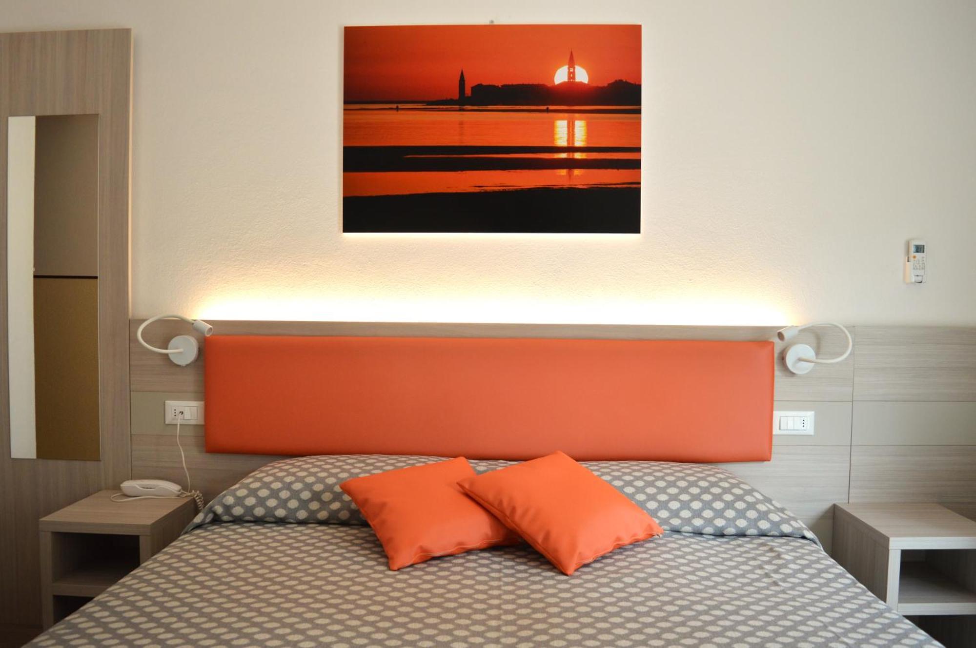 Le Star Hotel